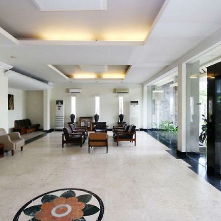 Hotel Merbabu Semarang Bagian luar foto