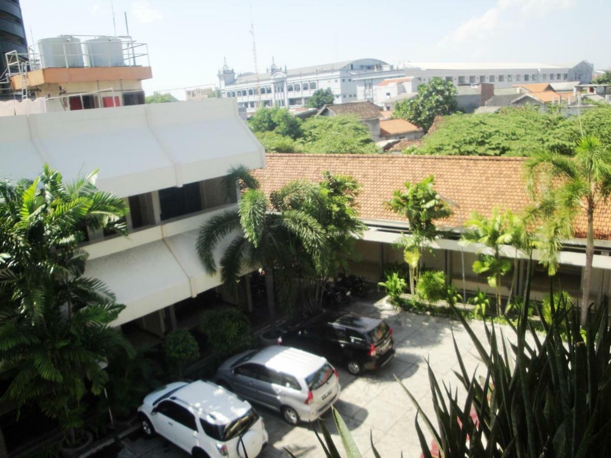 Hotel Merbabu Semarang Bagian luar foto